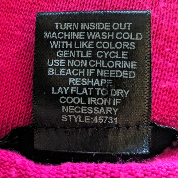 ❤️United States Sweaters Crochet Pull Over Sweater in Hot Pink/ Fuschia - Picture 6 of 8